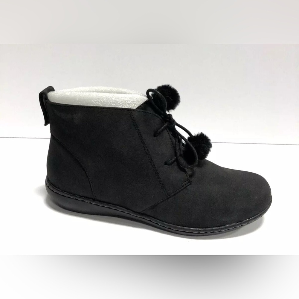 Soft Style Jinger Womens Boot Black Size 7 M